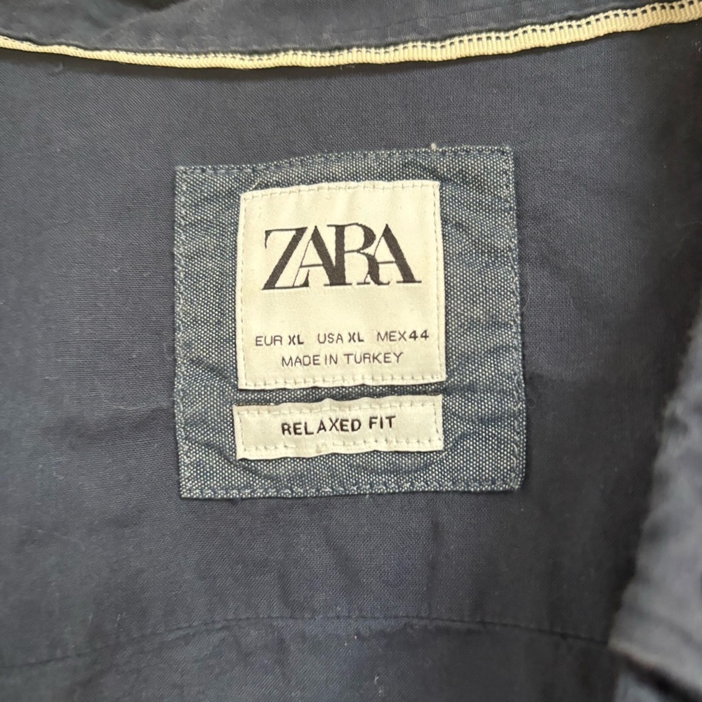 Zara Men's Navy Button Up - Picture 3 of 4
